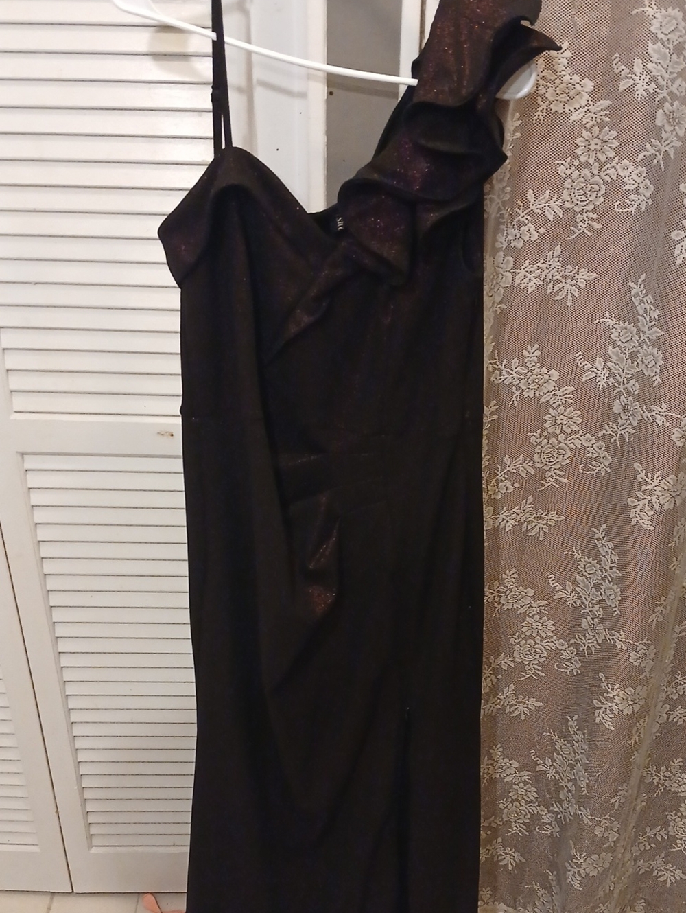 Shimmery Black One-Shoulder Ruffle Evening Dress